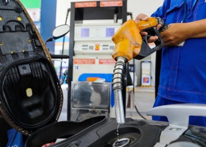 Giá xăng dầu hôm nay 16.11.2022: Quay đầu tăng trở lại